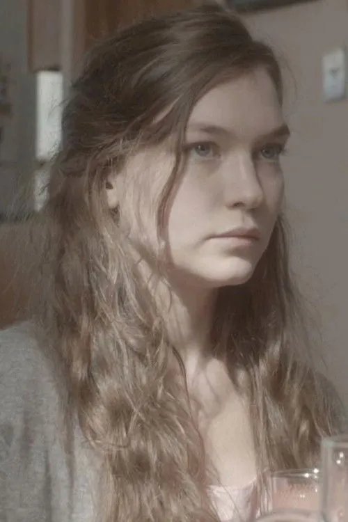 Hannah Gross interpreta a  en Lydia Hoffman Lydia Hoffman