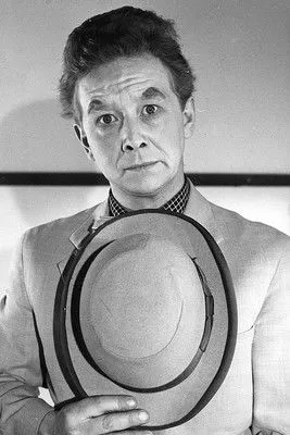 Martti Kainulainen interpreta a Ville Ritola en Maailman paras