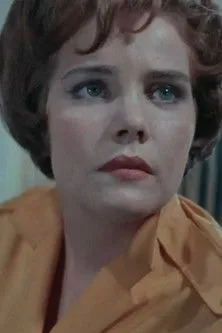 Viiu Härm interpreta a en Mäed kui valged elevandid