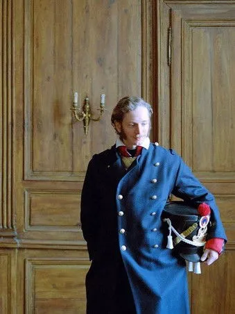 Julie Sokolowski interpreta a La nonne en Mal caduc