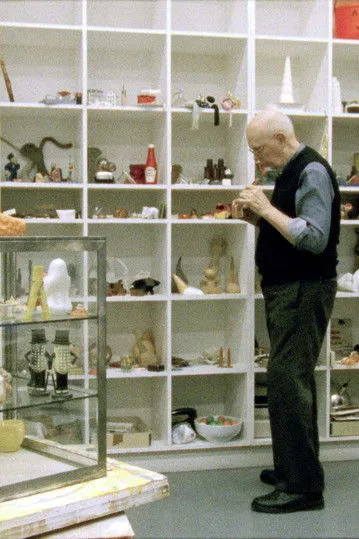 Claes Oldenburg interpreta a Himself en Manhattan Mouse Museum