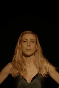 Patrícia Niedermeier interpreta a  en Manifesto de um Cineasta