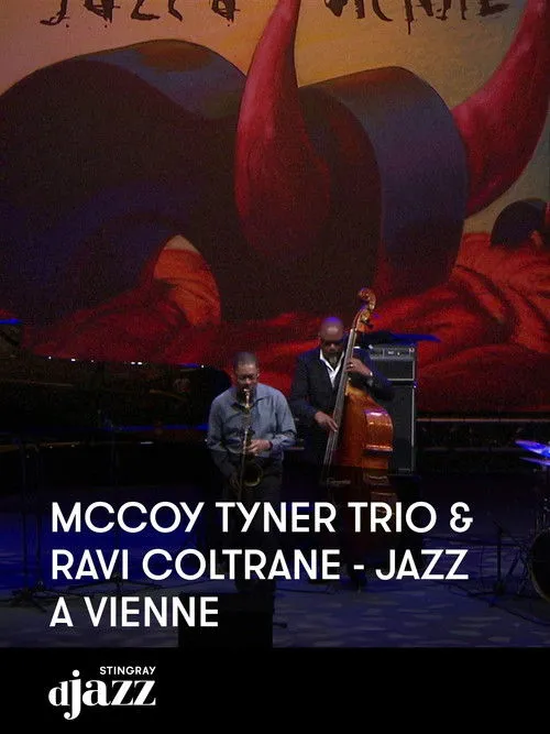 Ravi Coltrane interpreta a saxophone en McCoy Tyner trio & Ravi Coltrane: Jazz à Vienne 2012