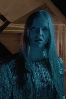 Irina Lavrinovic interpreta a en Melodica