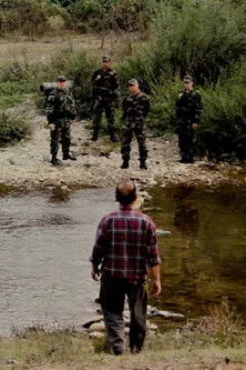 Yilmaz Yalcin interpreta a Bav / Baba / Father en Mêrên Ji Avê Ditirsin