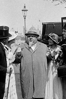 Lauritz Olsen interpreta a  en Metode i galskaben