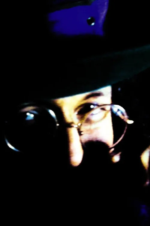 Mike Keneally interpreta a Himself en Mike Keneally: Hat