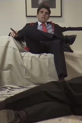 Miles Fisher interpreta a Patrick en Miles Fisher: This Must Be The Place