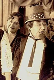 Kate Fabian interpreta a Fru Balle en Min Svigerinde fra Amerika