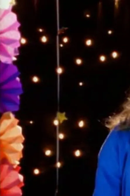 Juan Isola interpreta a en Minimercado Champion