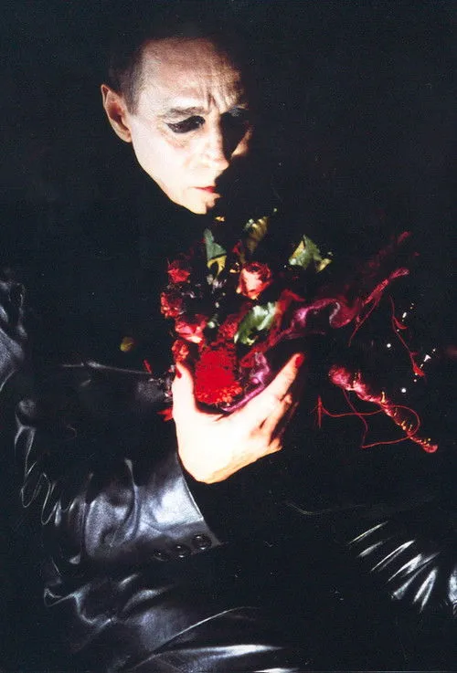 Marcel Mazé interpreta a  en Mira corpora