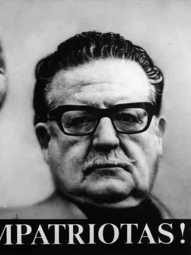 Salvador Allende interpreta a Self en Mitbürger