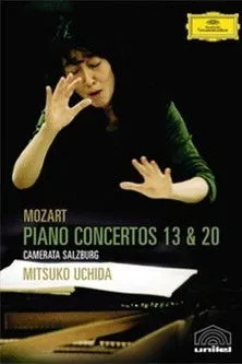 Mitsuko Uchida interpreta a  en Mozart: Piano Concertos No. 13 KV 415 · No. 20 KV 466