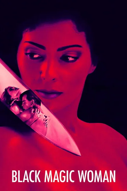 John Warner Williams interpreta a Cassandra's Boss en Mujer de magia negra