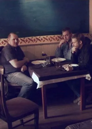 Tore Sagen interpreta a Self en Nanbrød: En Dogumentar