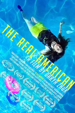 Stephen Stapinski interpreta a Donald en Настоящая американка