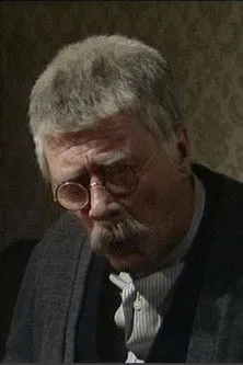 Folke Hjort interpreta a Edwin en Nattens konung