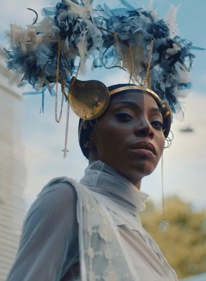 Portada de Never Look at the Sun