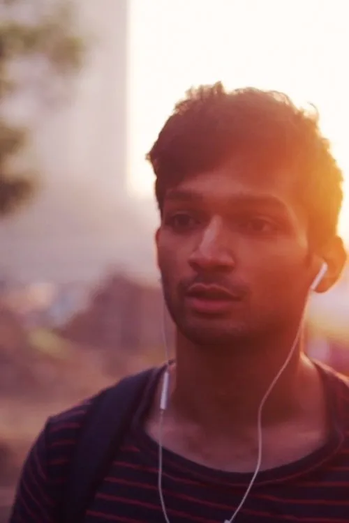 Arnav Bhasin interpreta a en New Years Eve