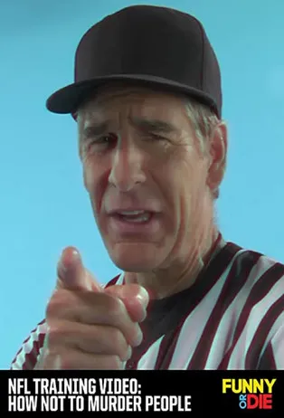 Eugene Cordero interpreta a Player en NFL Training Video: How Not to Murder People