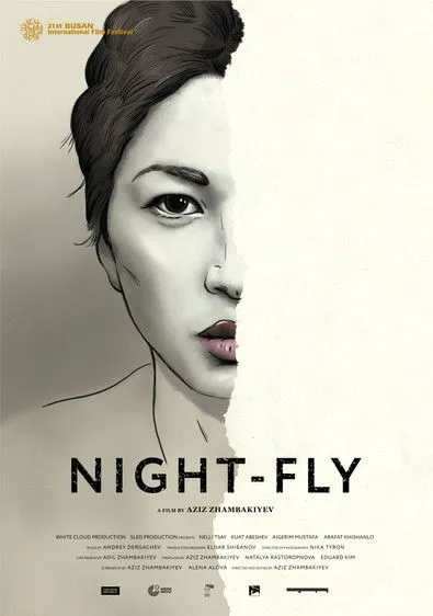 Anastasia Tarassova interpreta a Secretary en Night-Fly