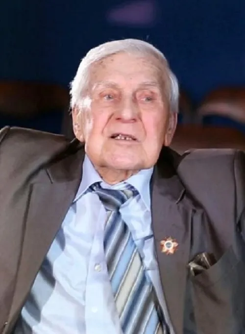 ??????? ????? interpreta a himself en Николай Дупак. О Высоцком, О Таганке и о себе