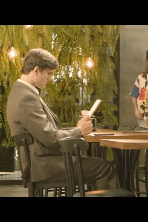 Sergio Barreto interpreta a Douglas en Não bebo café