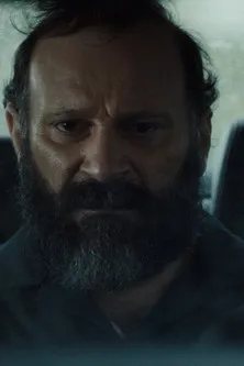 Laith Nakli interpreta a Samir en No Longer Suitable For Use