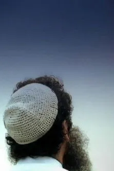 Rodney Afif interpreta a Roy Khamis en No Mail