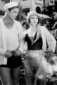 Sally Phipps interpreta a Mary en None But the Brave