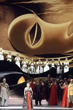 Stefan Pop interpreta a Pollione en Norma - Teatro La Fenice