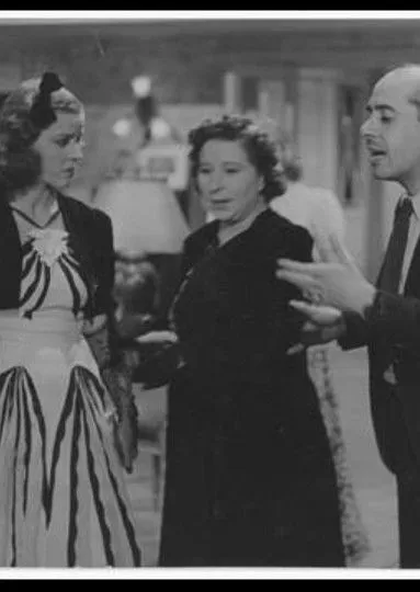 Lea Conti interpreta a  en Novios para las muchachas