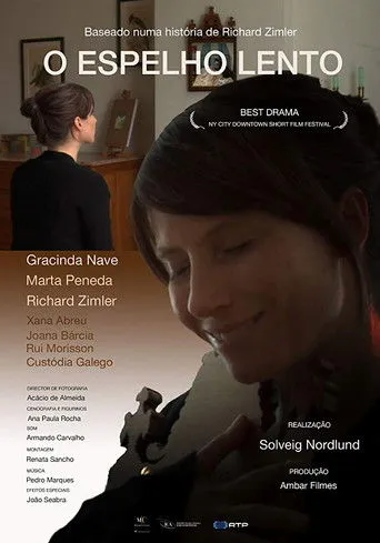 Joana Bárcia interpreta a en O Espelho Lento