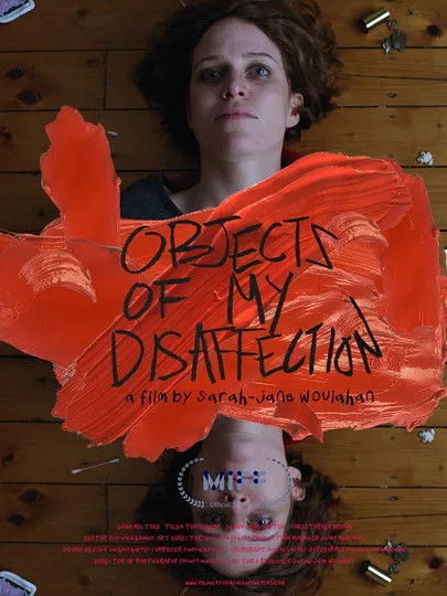 Dana Miltins interpreta a  en Objects of My Disaffection