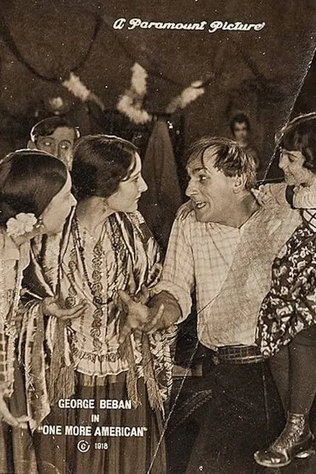 Mae Giraci interpreta a Tessa Riccardo en One More American