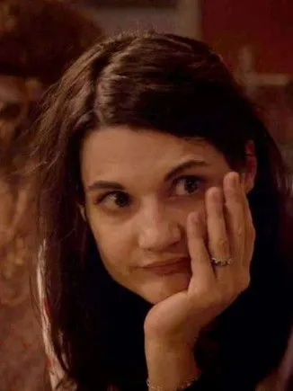 Rachel Arditi interpreta a Rachel en Oups!