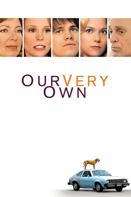 Allison Janney interpreta a Joan Whitfield en Our Very Own