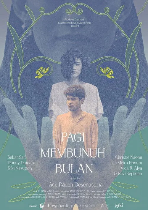Sekar Sari interpreta a  en Pagi Membunuh Bulan