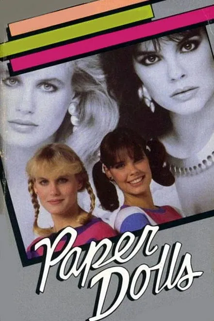 Tom Reilly interpreta a  en Paper Dolls