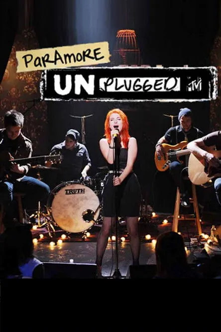 Jeremy Davis interpreta a Self en Paramore MTV Unplugged