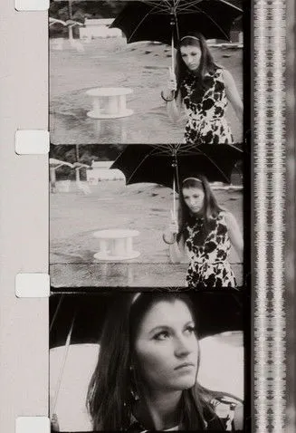 Claes Oldenburg interpreta a en Pat's Birthday