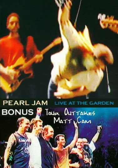 Matt Cameron interpreta a Matt Cameron en Pearl Jam - Live At The Garden- Bonus