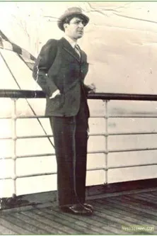 Bedia Muvahhit interpreta a en Pençe