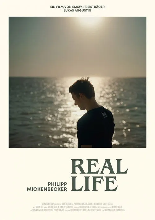 Johannes Mickenbecker interpreta a Johannes Mickenbecker en Philipp Mickenbecker – Real Life