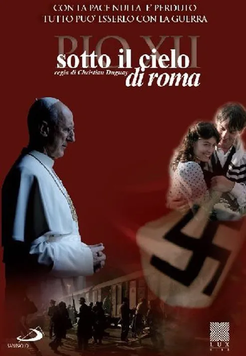 James Cromwell interpreta a Pope Pius XII en Pio XII, bajo el cielo de Roma