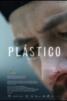 Fernando Álvarez Rebeil interpreta a en Plástico