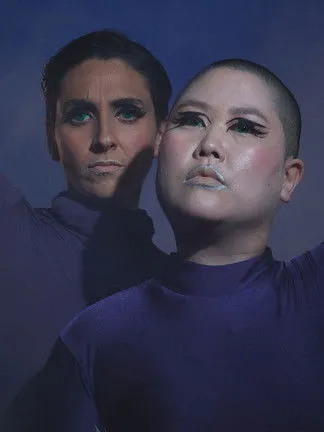 Denise Kottlett interpreta a en Plum Circus