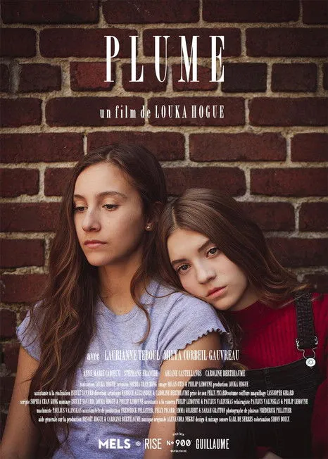 Milya Corbeil-Gauvreau interpreta a Luna en Plume