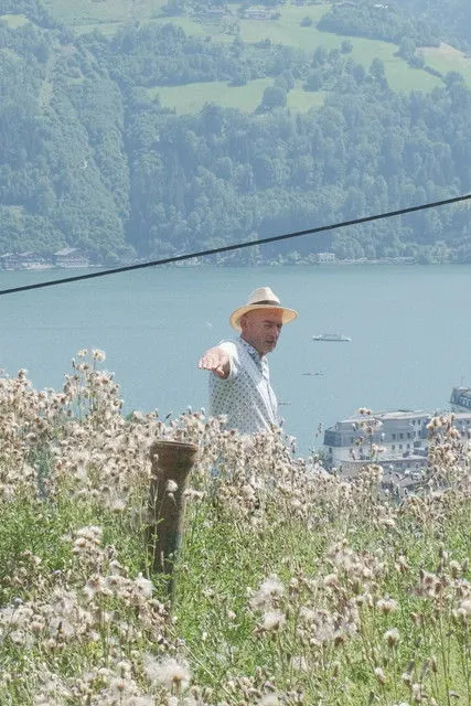 Rem Koolhaas interpreta a  en Point of Origin - Building a house in Austria