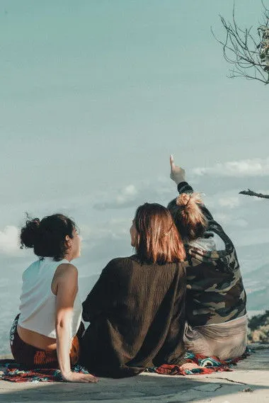 Cecília Parreira Vital interpreta a Serena en Por Outras Primaveras